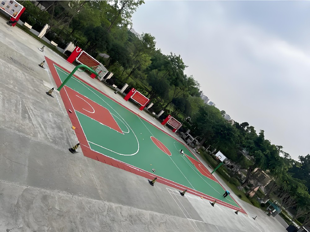 硅PU網(wǎng)球場手工鋪設(shè)